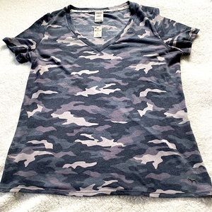 PINK VICTORIA SECRET V-neck camouflage tee.